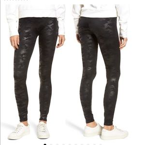 Spanx faux leather camo leggings size xl